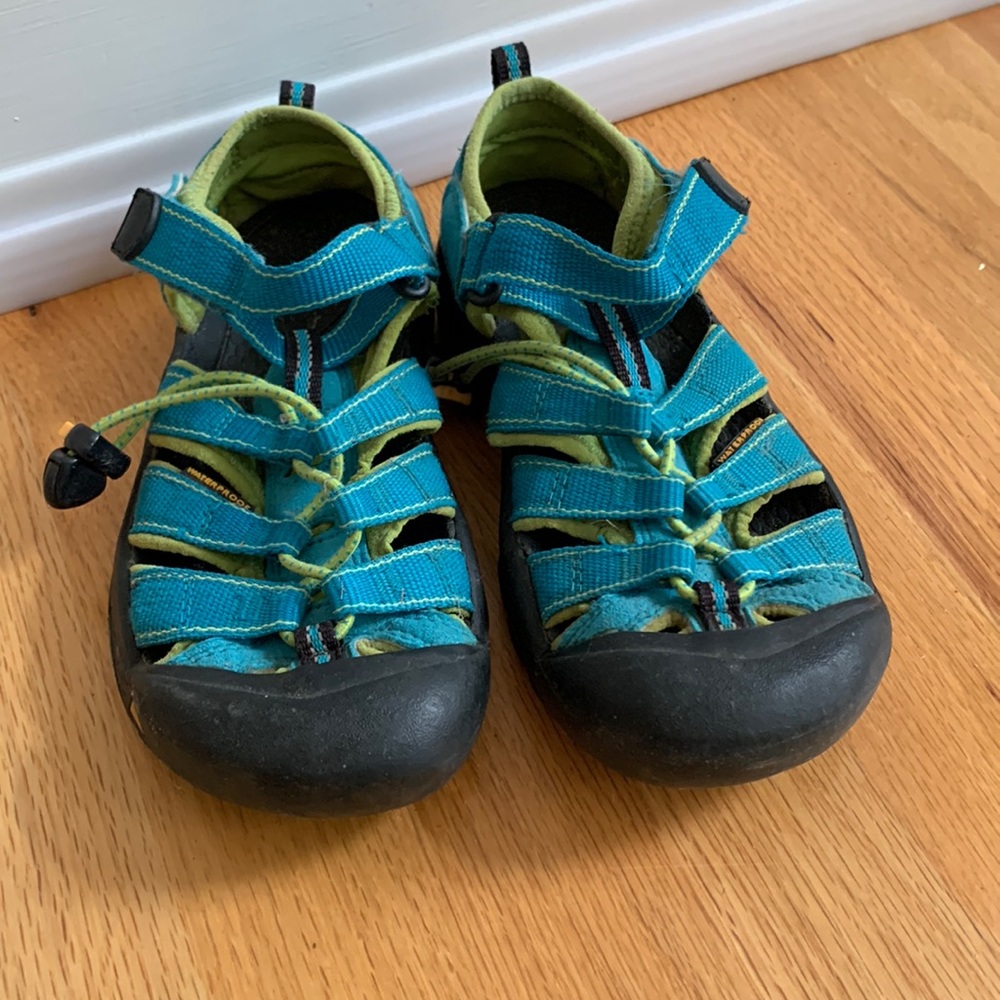 Teal Keen Sandals